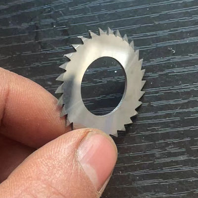 3050.8950.4 Máquina de corte de lâminas